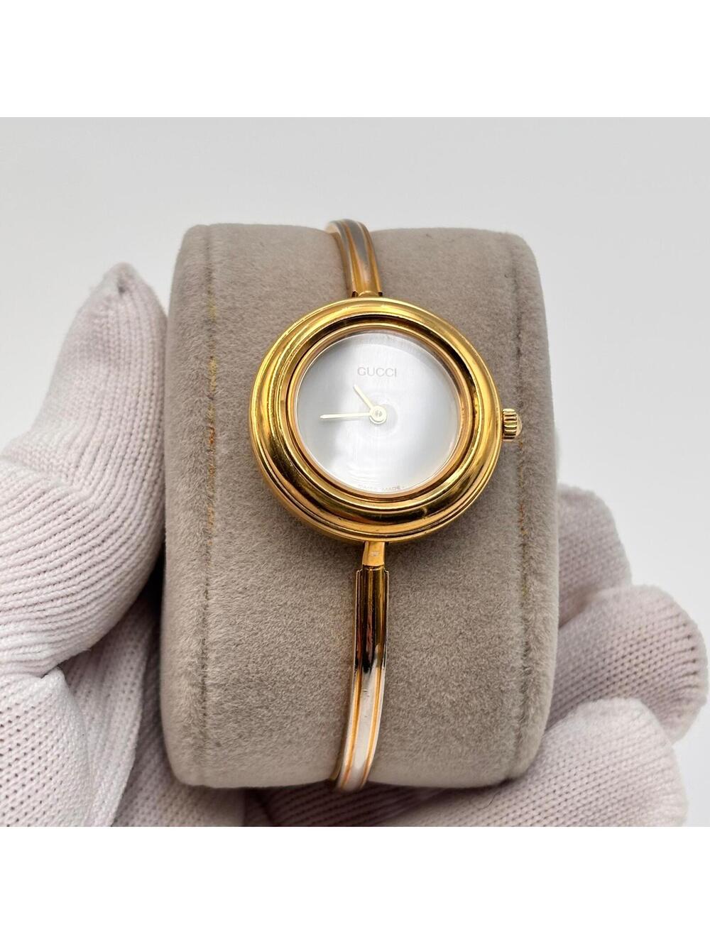 Gucci Gold Tone Interchangeable Bezel Bangle Watch Set - Picture 7 of 13